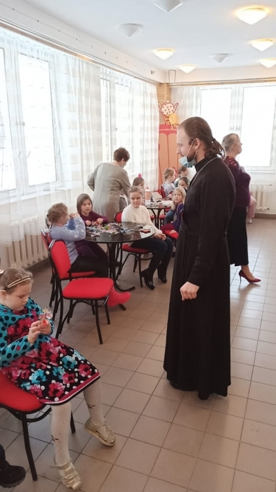 В посёлке Крутоярский прошёл творческий конкурс для учащихся младших классов