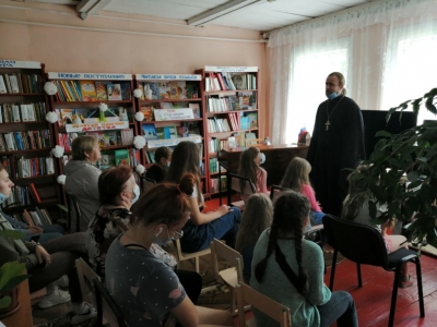 В библиотеке села Токарёво прошел праздник посвященный Дню славянской письменности и культуры