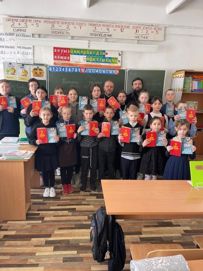 Священнослужители Сасовского благочиния провели беседу с учащимися Ново-Берёзовской начальной школы о Дне Православной книги