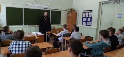 В Касимовской школе прошла встреча со священником